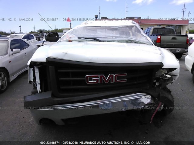 1GTEC14X78Z212511 - 2008 GMC SIERRA C1500 WHITE photo 6