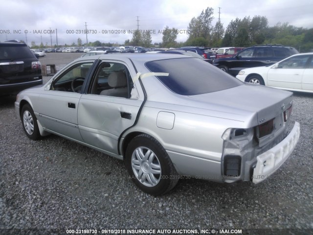 4T1BG22K11U071857 - 2001 TOYOTA CAMRY CE/LE/XLE SILVER photo 3