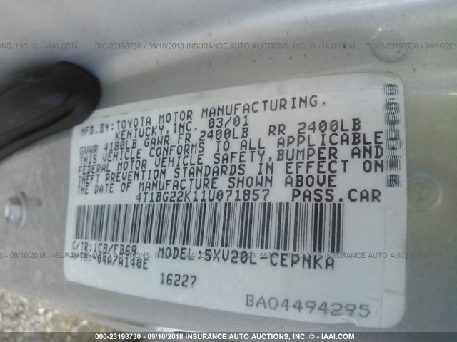 4T1BG22K11U071857 - 2001 TOYOTA CAMRY CE/LE/XLE 银色 照片 9