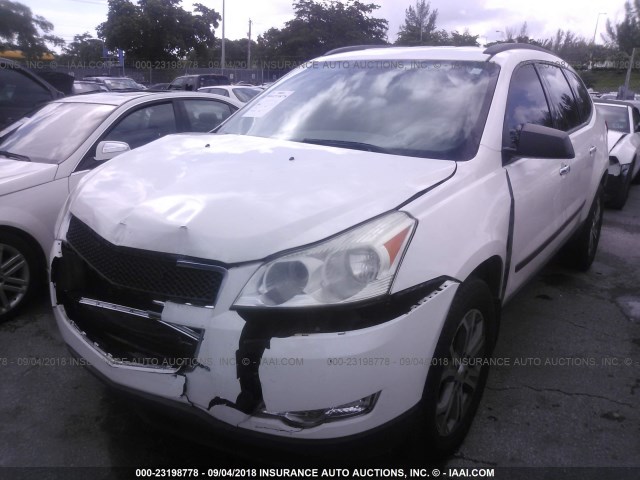 1GNKRFED1CJ314467 - 2012 CHEVROLET TRAVERSE LS WHITE photo 2