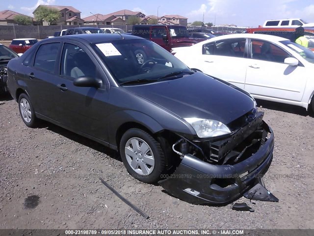1FAFP34N77W153758 - 2007 FORD FOCUS ZX4/S/SE/SES GRAY photo 1