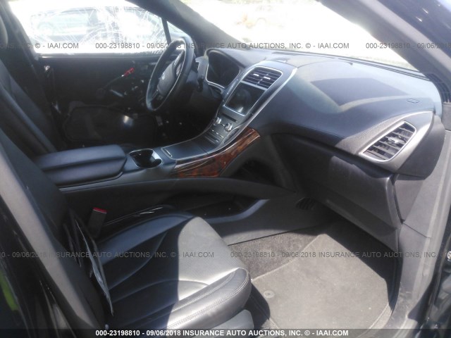 2LMTJ8LR5GBL86510 - 2016 LINCOLN MKX RESERVE 黑色 照片 5