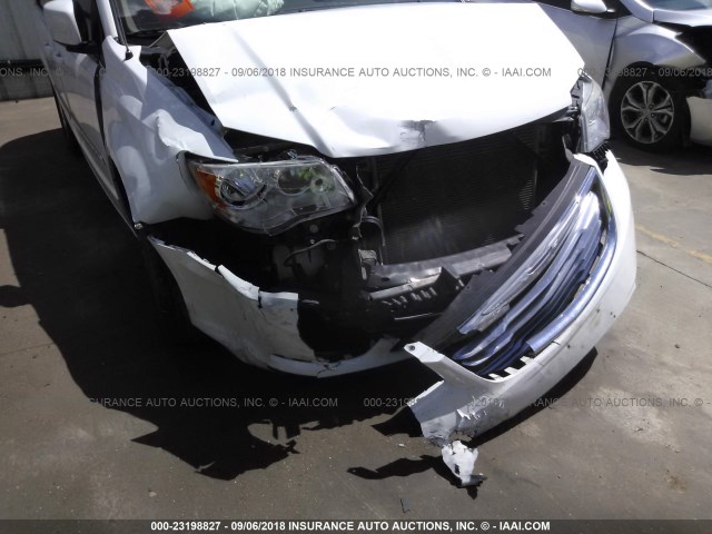 2C4RC1BG3ER125456 - 2014 CHRYSLER TOWN & COUNTRY TOURING WHITE photo 6