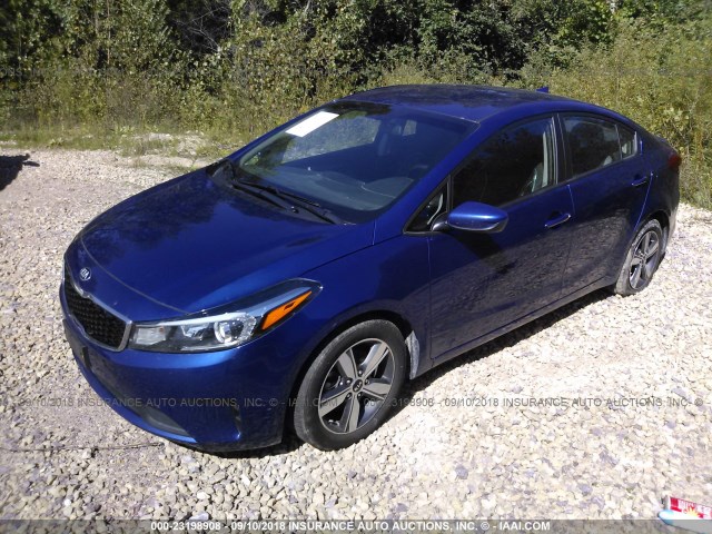 3KPFL4A72JE202710 - 2018 KIA FORTE LX/S BLUE photo 2