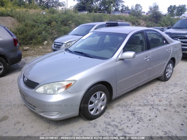 4T1BE32K94U304531 - 2004 TOYOTA CAMRY LE/XLE/SE Gümüş foto 2