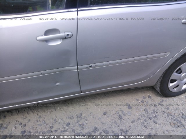 4T1BE32K94U304531 - 2004 TOYOTA CAMRY LE/XLE/SE Gümüş foto 6