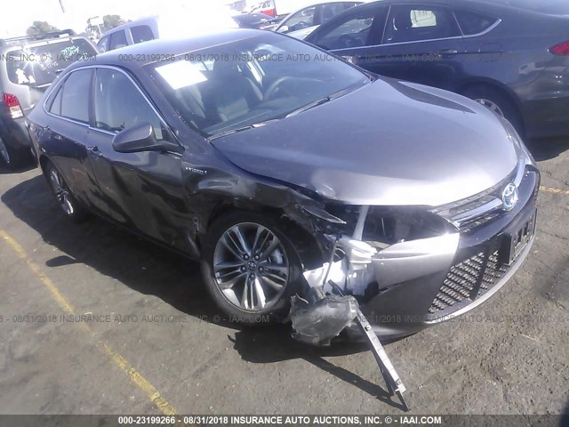 4T1BD1FK3HU227212 - 2017 TOYOTA CAMRY HYBRID/LE/XLE/SE GRAY photo 1