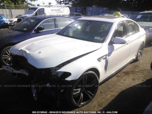 WBSFV9C57ED593775 - 2014 BMW M5 WHITE photo 2