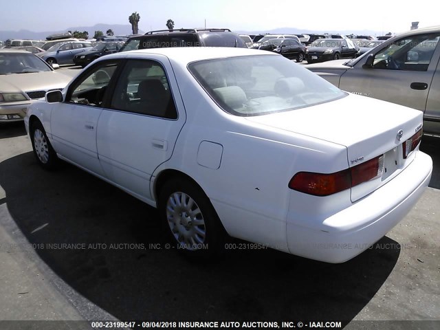 JT2BG22K3Y0418183 - 2000 TOYOTA CAMRY CE/LE/XLE 白色 照片 3