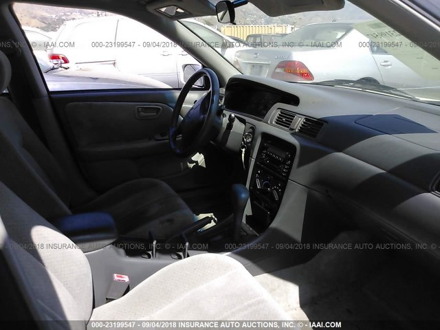 JT2BG22K3Y0418183 - 2000 TOYOTA CAMRY CE/LE/XLE 白色 照片 5