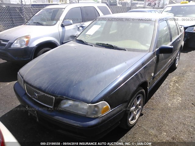 YV1LS55A3X1587797 - 1999 VOLVO S70 BLUE photo 2