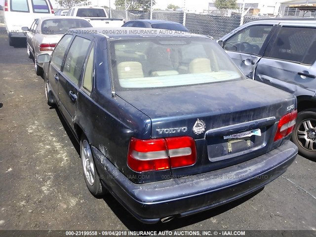 YV1LS55A3X1587797 - 1999 VOLVO S70 BLUE photo 3