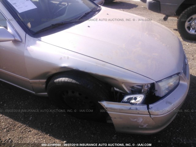 JT2BG22K2Y0430602 - 2000 TOYOTA CAMRY CE/LE/XLE 金色 照片 6