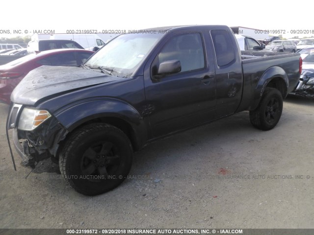 1N6AD0CU9BC404923 - 2011 NISSAN FRONTIER SV/PRO-4X GRAY photo 2