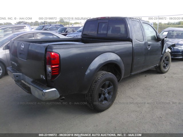 1N6AD0CU9BC404923 - 2011 NISSAN FRONTIER SV/PRO-4X GRAY photo 4