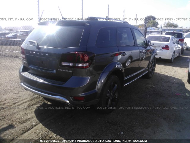 3C4PDDGG8JT386863 - 2018 DODGE JOURNEY CROSSROAD GRAY photo 4