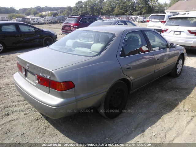 4T1BG22K21U057448 - 2001 TOYOTA CAMRY CE/LE/XLE GRAY photo 4