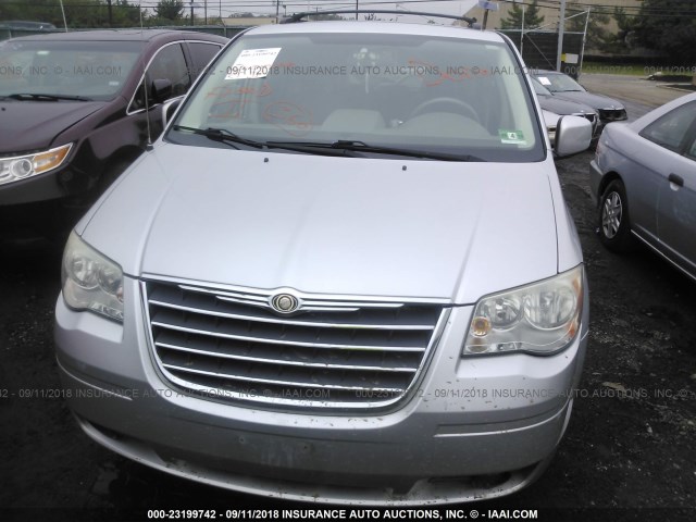 2A8HR54P58R657657 - 2008 CHRYSLER TOWN & COUNTRY TOURING SILVER photo 6