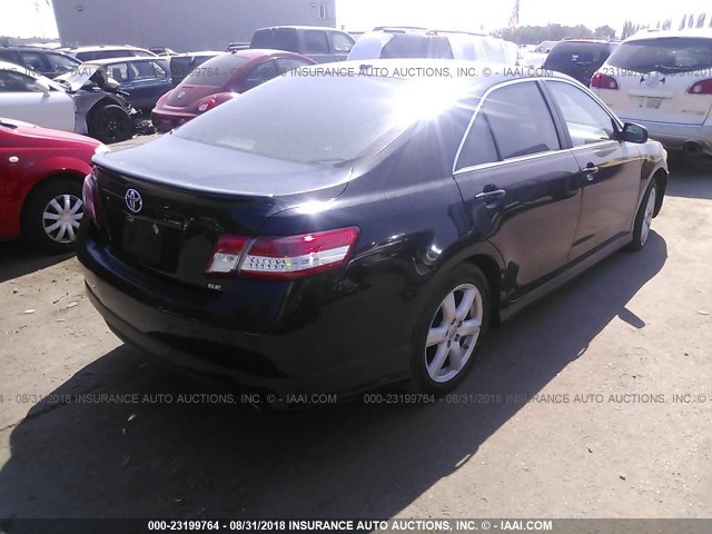 4T1BK3EK8AU115918 - 2010 TOYOTA CAMRY SE/LE/XLE 黑色 照片 4