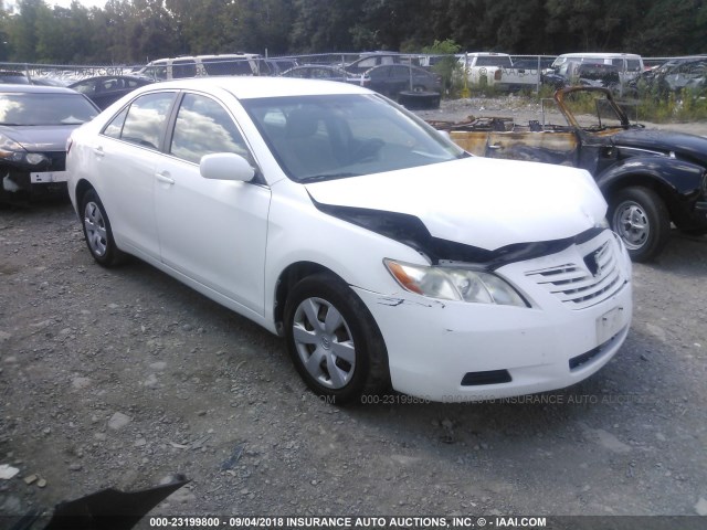 4T1BE46K57U729748 - 2007 TOYOTA CAMRY NEW GENERAT CE/LE/XLE/SE WHITE photo 1