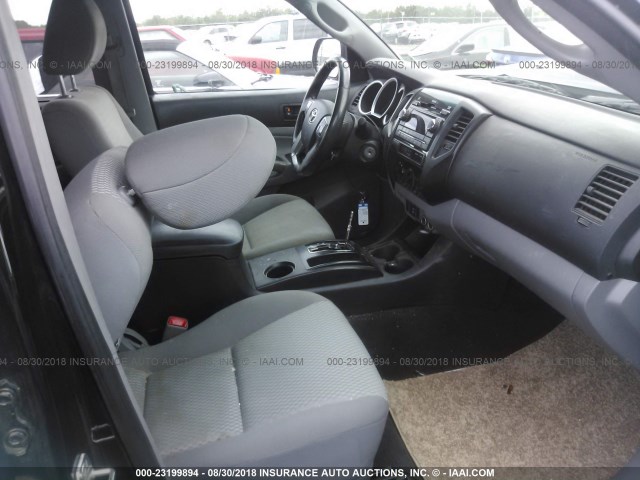 5TFJX4GN4CX006422 - 2012 TOYOTA TACOMA DOUBLE CAB შავი ფოტო 5