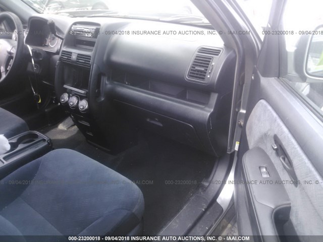 JHLRD78856C002559 - 2006 HONDA CR-V EX GRAY photo 5