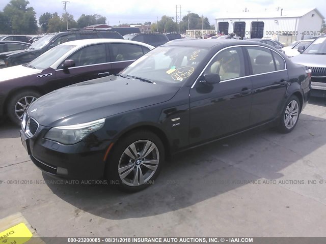 WBANV1C5XAC158749 - 2010 BMW 528 XI BLACK photo 2