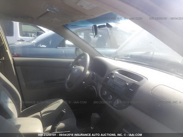 4T1BF32K15U104306 - 2005 TOYOTA CAMRY LE/XLE/SE Алтын фото 5