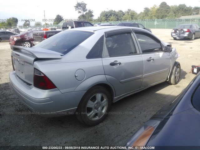 1FAHP34N77W191662 - 2007 FORD FOCUS ZX4/S/SE/SES Күміс фото 4