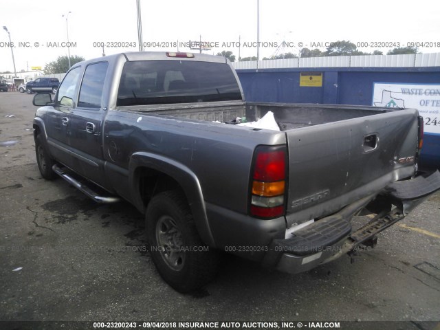 1GTGC13U66F266252 - 2006 GMC SIERRA C1500 HEAVY DUTY GRAY photo 3