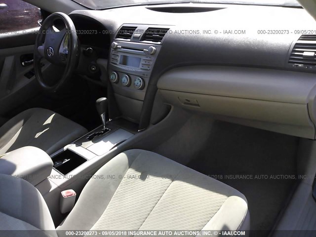 4T1BE46K68U251356 - 2008 TOYOTA CAMRY CE/LE/XLE/SE BLACK photo 5