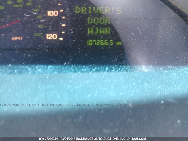 1LNHM97V9XY651406 - 1999 LINCOLN CONTINENTAL  Schwarz Foto 7