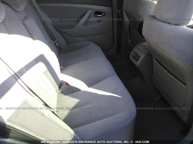 4T1BF3EKXBU619392 - 2011 TOYOTA CAMRY SE/LE/XLE GRAY photo 8