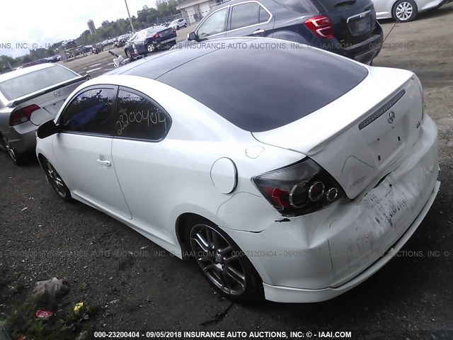 JTKDE167280253855 - 2008 TOYOTA SCION TC WHITE photo 3