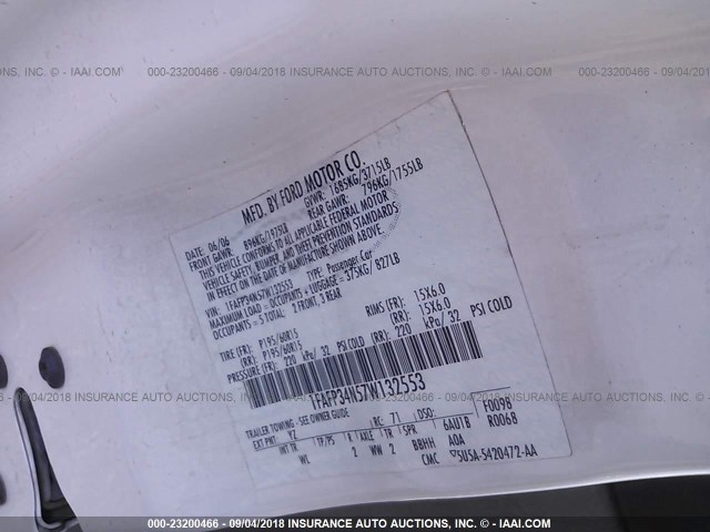 1FAFP34N57W132553 - 2007 FORD FOCUS ZX4/S/SE/SES WHITE photo 9