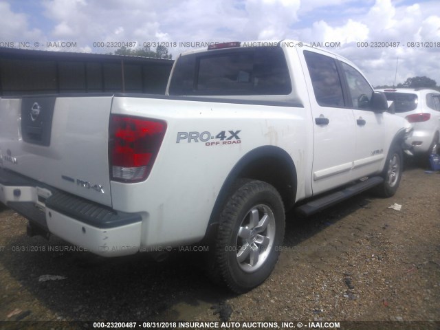 1N6BA0EC4BN326069 - 2011 NISSAN TITAN S/SV/SL/PRO-4X WHITE photo 4