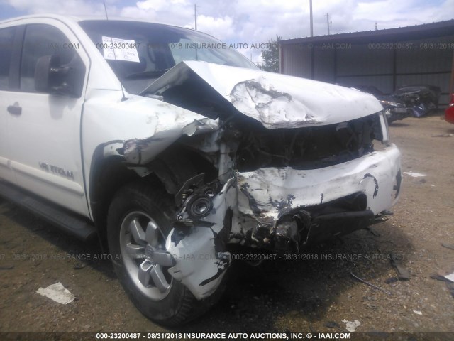 1N6BA0EC4BN326069 - 2011 NISSAN TITAN S/SV/SL/PRO-4X WHITE photo 6