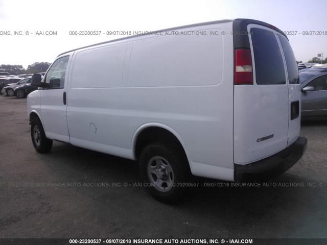 1GCFG15X881126758 - 2008 CHEVROLET EXPRESS G1500  WHITE photo 3