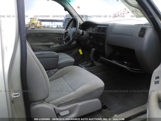 5TESN92N31Z832490 - 2001 TOYOTA TACOMA XTRACAB PRERUNNER ვერცხლისფერი ფოტო 5
