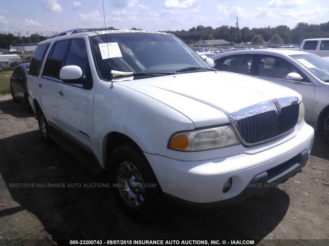 5LMPU28A2XLJ37079 - 1999 LINCOLN NAVIGATOR Weiß Foto 1