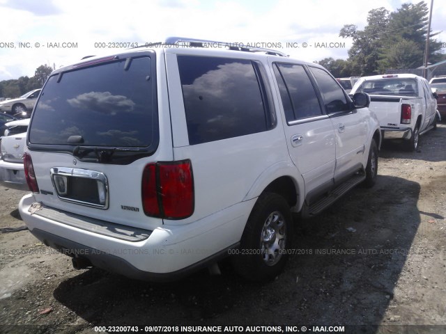 5LMPU28A2XLJ37079 - 1999 LINCOLN NAVIGATOR Weiß Foto 4