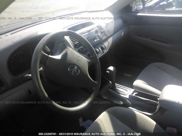 4T1BF30K82U531531 - 2002 TOYOTA CAMRY LE/XLE/SE Mavi foto 5