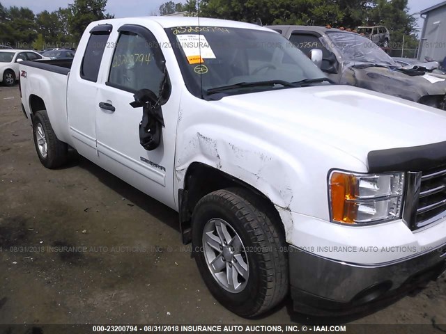 1GTR2VE73DZ123457 - 2013 GMC SIERRA K1500 SLE WHITE photo 6