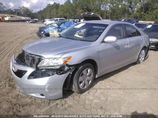 4T1BE46K77U665504 - 2007 TOYOTA CAMRY NEW GENERAT CE/LE/XLE/SE SILVER photo 2