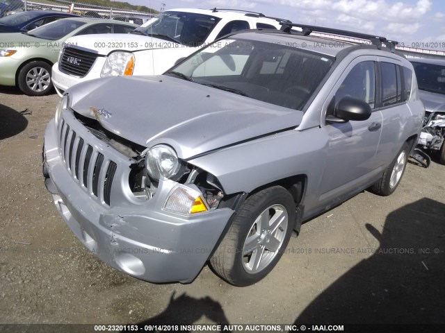 1J8FT47W87D204415 - 2007 JEEP COMPASS SILVER photo 2