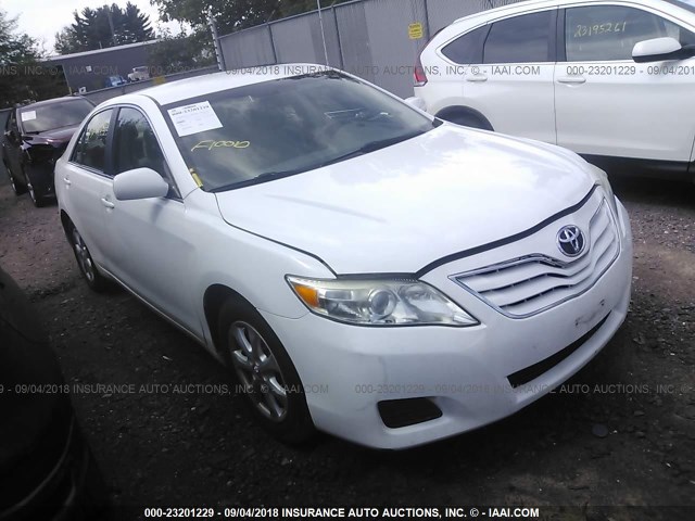 4T4BF3EK7BR117719 - 2011 TOYOTA CAMRY SE/LE/XLE თეთრი ფოტო 1