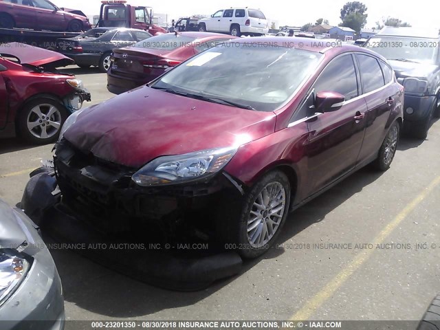 1FADP3N27EL463354 - 2014 FORD FOCUS TITANIUM RED photo 2