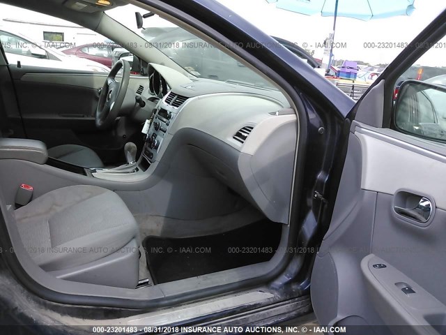 1G1ZG57B09F141239 - 2009 CHEVROLET MALIBU LS Tünd mavi foto 5