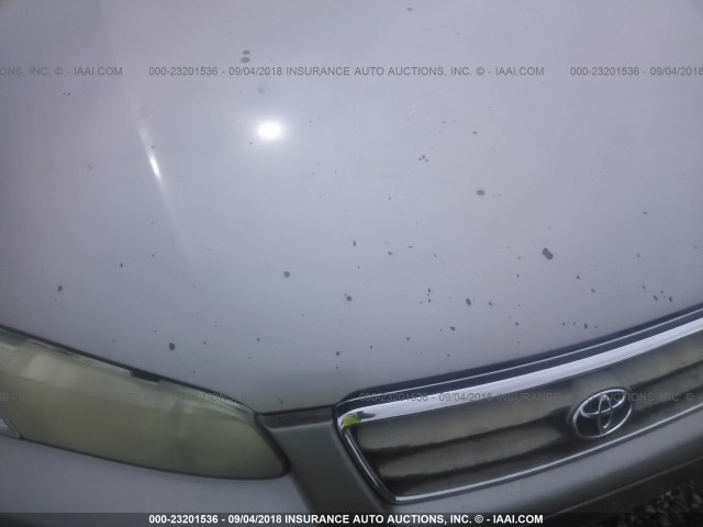 4T1BF22K0YU103520 - 2000 TOYOTA CAMRY LE/XLE GRAY photo 6