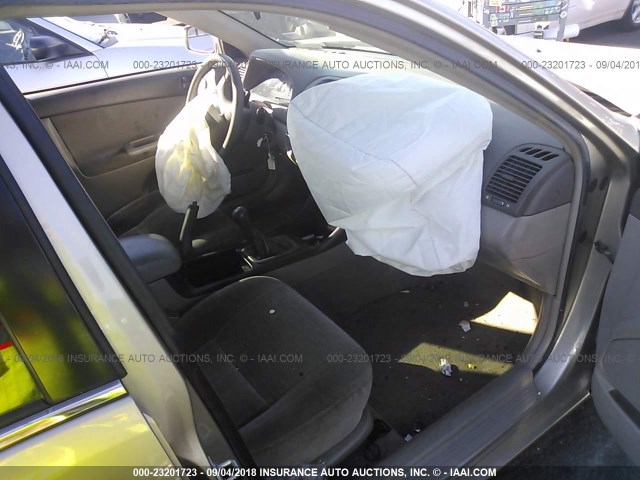 JTDBE32K530240935 - 2003 TOYOTA CAMRY LE/XLE 棕色 照片 5